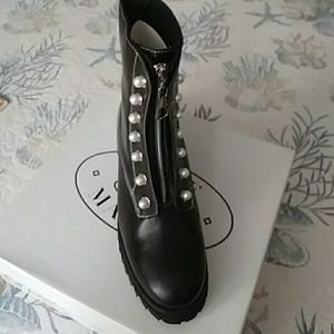 Steve Madden Granite Combat Booties (LEATH…